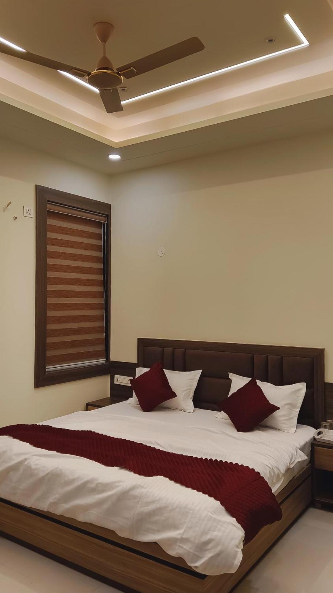 Guest house Shree Mukund Dham Vrindavan